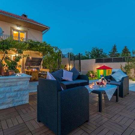 Amazing Home In Lisicic With Outdoor Swimming Pool Lisicici Екстериор снимка